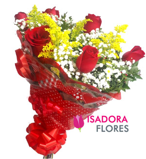 Buquê com rosas vermelhas