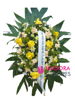 Coroa de Flores com rosas amarelas e champagne